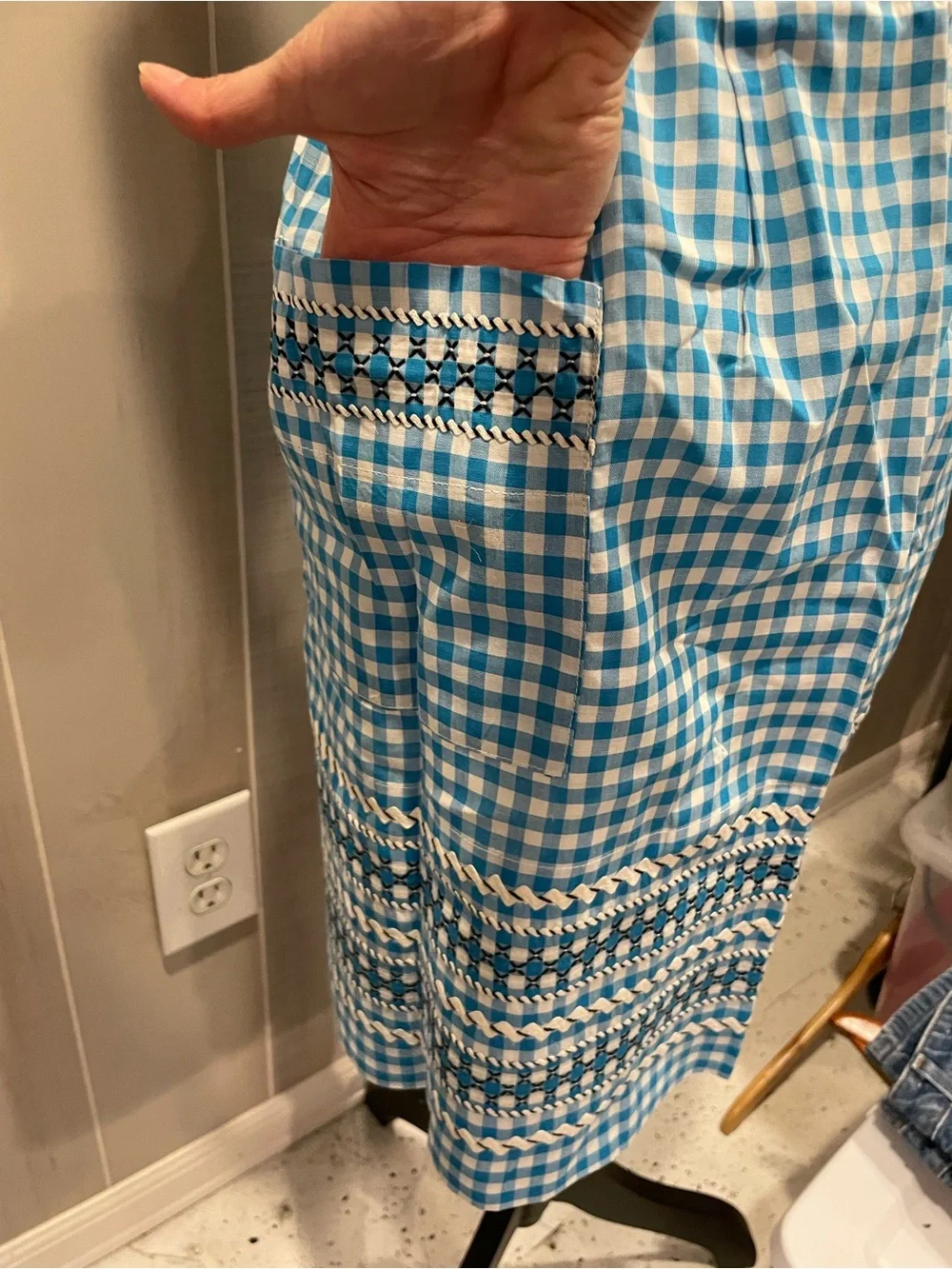 Cute retro mod vintage traditional blue gingham pocket apron embroidered